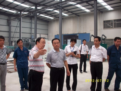 2012.7.12日李國(guó)忠教授到我公司參觀(guān)考察、指導(dǎo)工作
